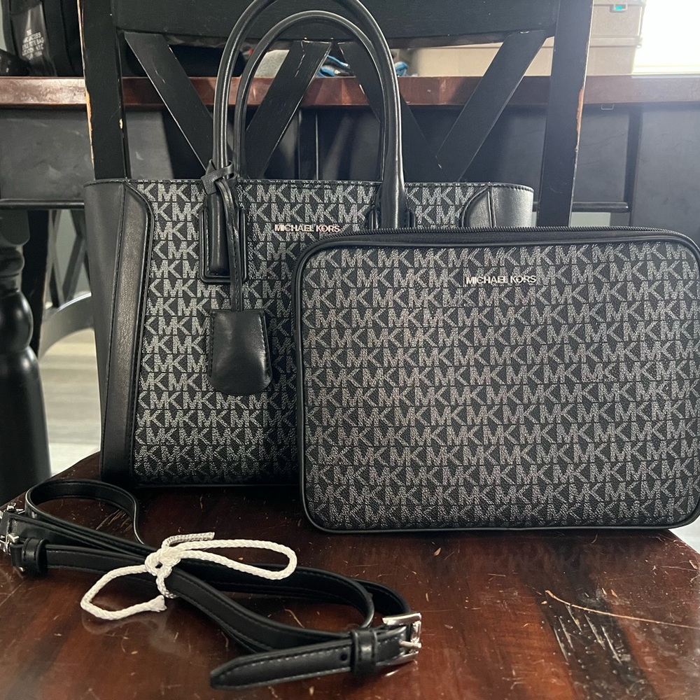 Micheal Kors mini tote bag
